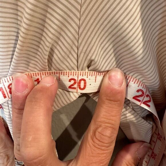 Zyia Long Sleeve Open Back Top Medium - Picture 8 of 8